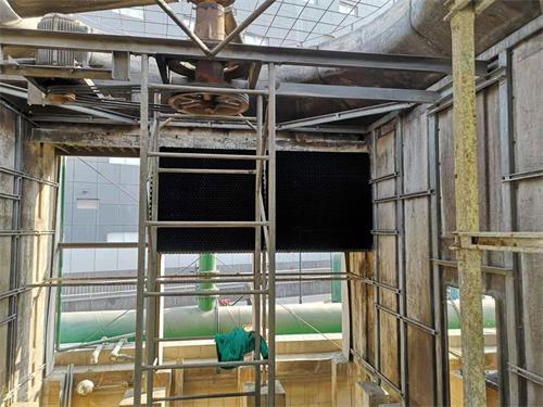 <a href=http://www.kunmengsh.com/peijian/fan/ target=_blank class=infotextkey>冷卻塔風機</a>