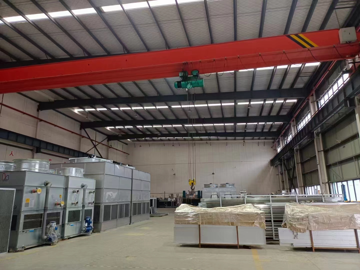 <a href=http://www.kunmengsh.com/product/bishi/ target=_blank class=infotextkey>閉式冷卻塔</a>噪聲控制